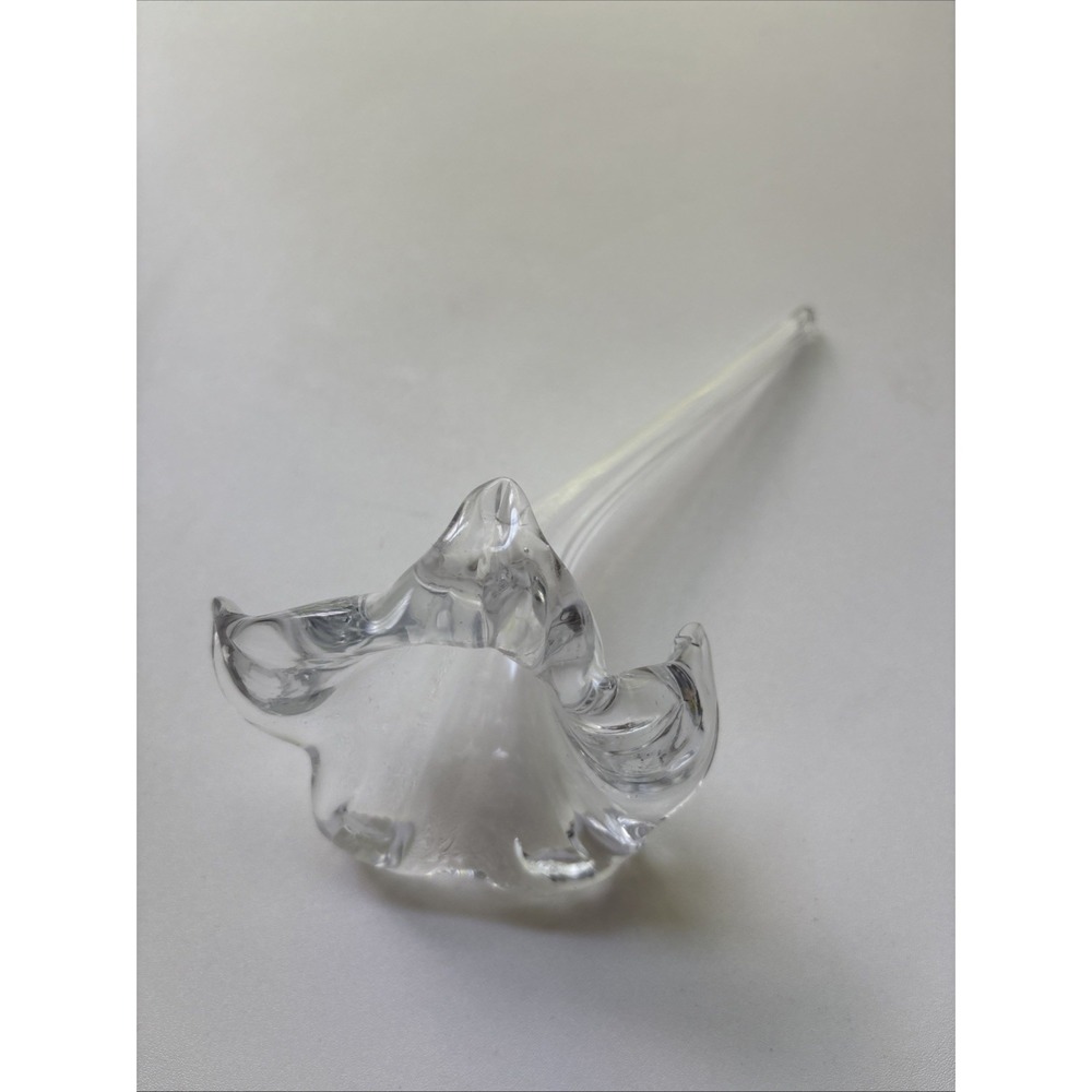 Vintage Hand Blown Art Clear Glass Lilly Shape Glass Flower  7.5"